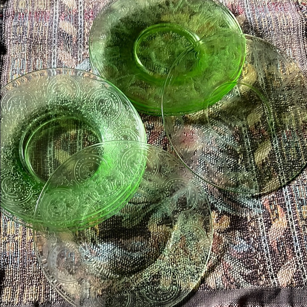 Elegant Green Vintage Glass Plate Set